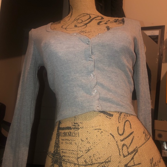 Forever 21 grey ribbed croptop 💕 - Picture 5 of 9